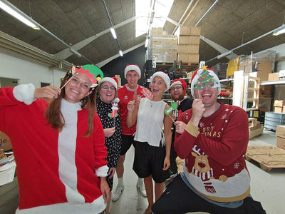 Weihnachtsfeier? Hier sind unsere besten Tipps für die Unterhaltung  🎅🏼