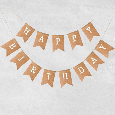 “Happy Birthday” auf Schnur